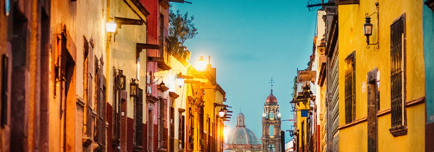 Tipping in Mexico: Who and How Many Pesos to Tip | Skyscanner US