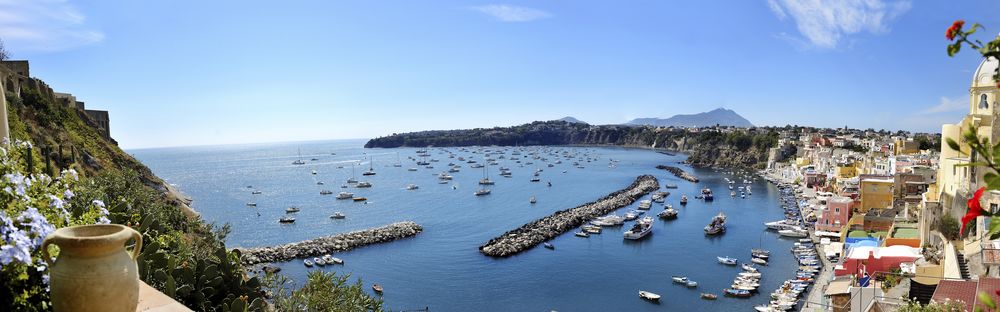 Le 10 Spiagge Piu Belle Di Napoli E Dintorni